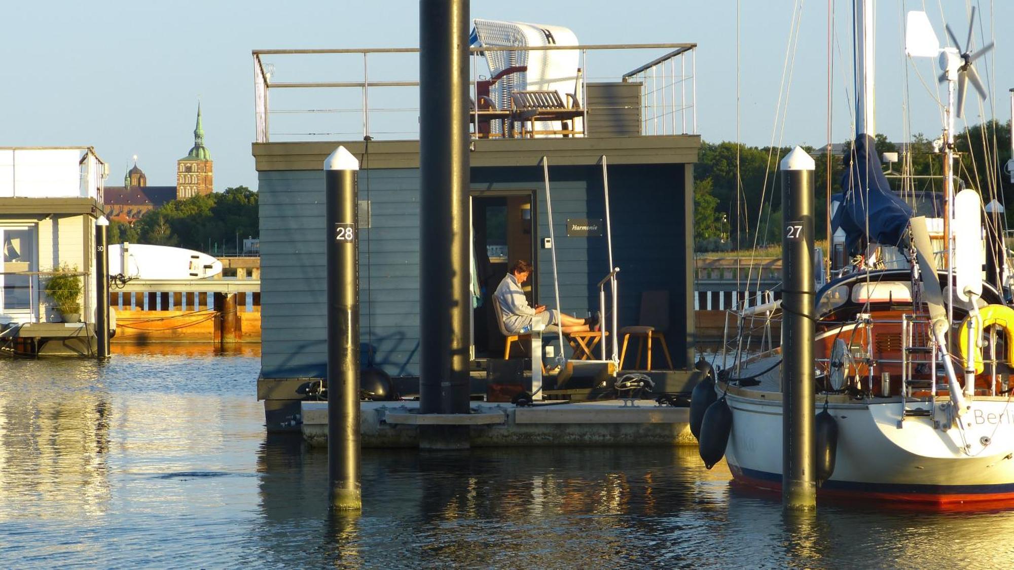 Hausboot Harmonie Hotel Stralsund Buitenkant foto