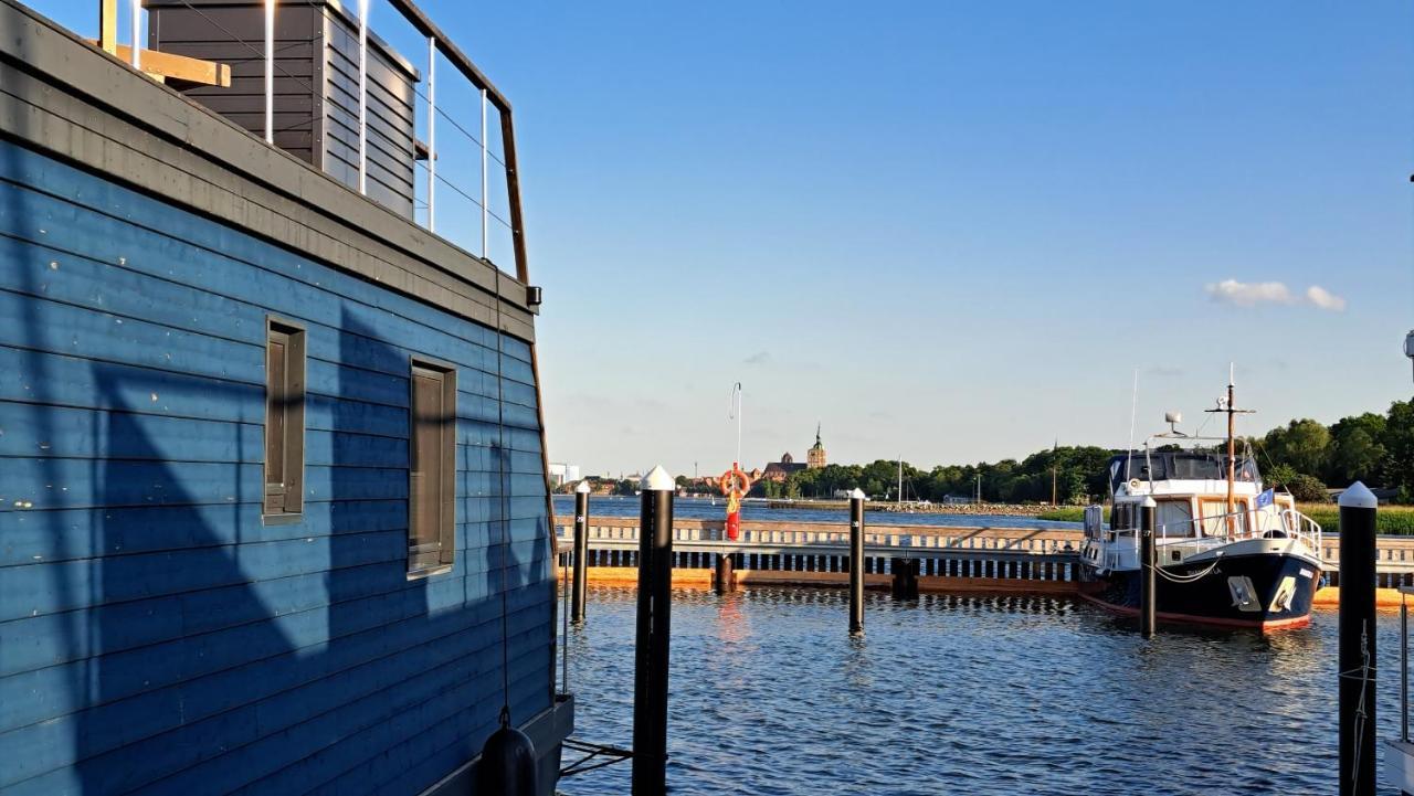 Hausboot Harmonie Hotel Stralsund Buitenkant foto